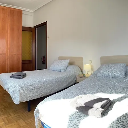 Apartamento Luminoso Y Centrico شقة